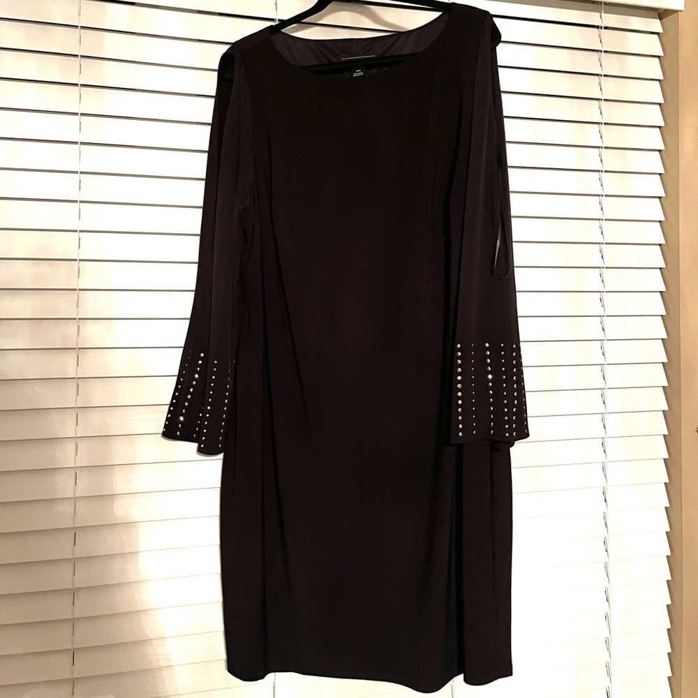 Black dress- sex and the city vibes!